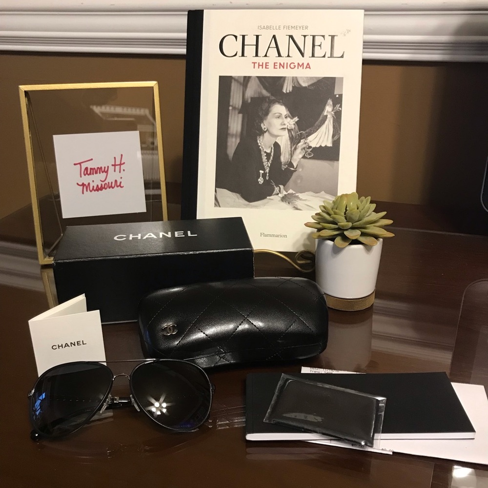 SOLD!!!SOLD!!!CHANEL Pilot Sunglasses Polarized
